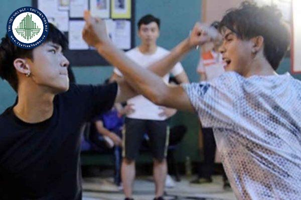 15 tuổi đánh người gây thương tích có bị xử lý gì không?