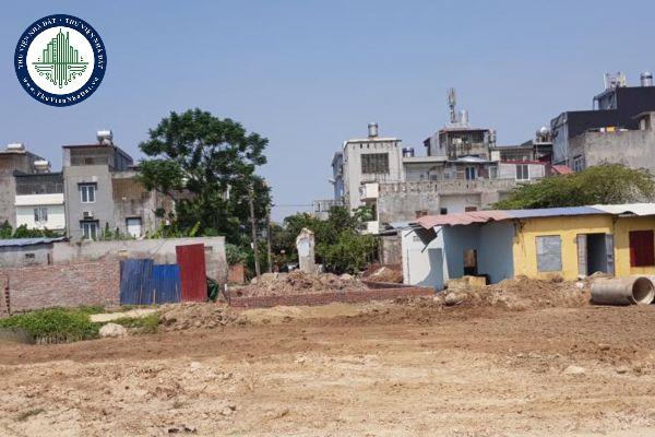 Ai có quyền khởi kiện khi người khác lấn chiếm đất công?