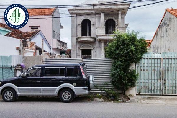 Bị phong tỏa tài sản khi sang tên quyền sử dụng đất được quy định như thế nào?