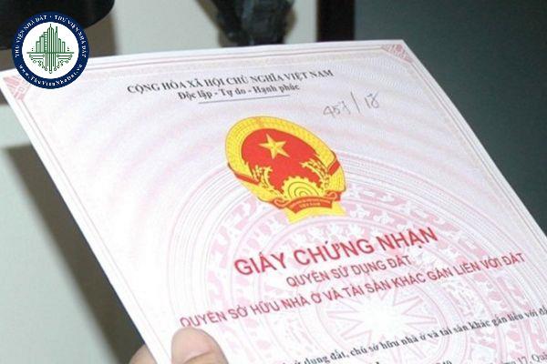 Chuyển nhượng quyền sử dụng đất nhưng trên đất có tài sản thuộc sở hữu của người khác được quy định như thế nào?