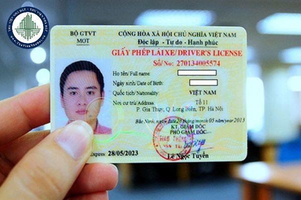 Có được đổi giấy phép lái xe mẫu mới tại nơi tạm trú không?