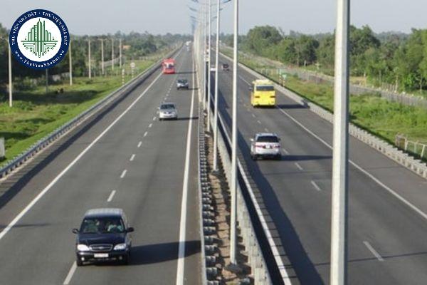 Giới hạn hành lang an toàn đối với kè bảo vệ đường bộ được quy định như thế nào?