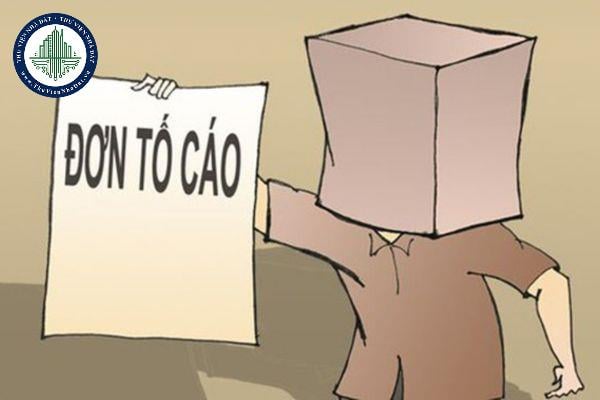 Người tố cáo là ai?