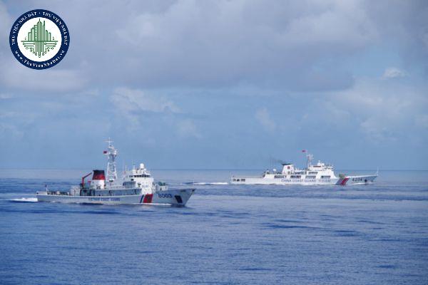 Nhiệm vụ của sỹ quan máy trực ca trên tàu biển Việt Nam được quy định như thế nào?