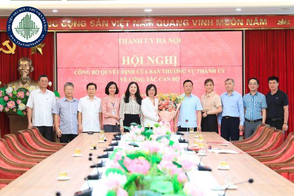 Phó Chánh văn phòng có được làm thủ quỹ của đơn vị không?