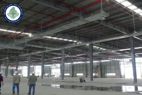 Quy định về chiều cao PCCC cho phép và diện tích khoang cháy đối với nhà sản xuất và nhà kho được quy định như thế nào?