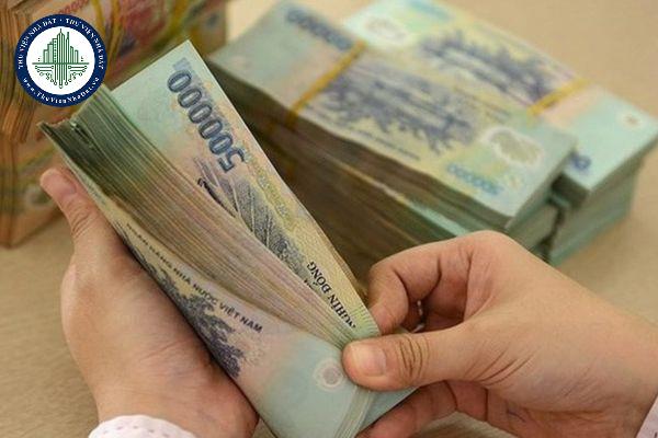 Tiền lương và chế độ của giáo viên được cử đi biệt phái được quy định như thế nào?