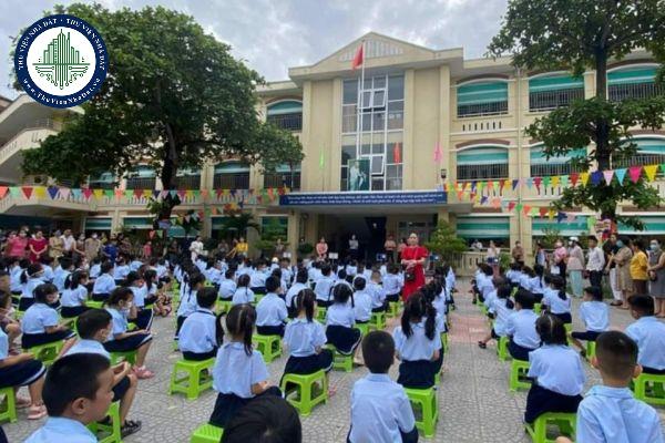 Trường tiểu học có các phòng học bộ môn nào?