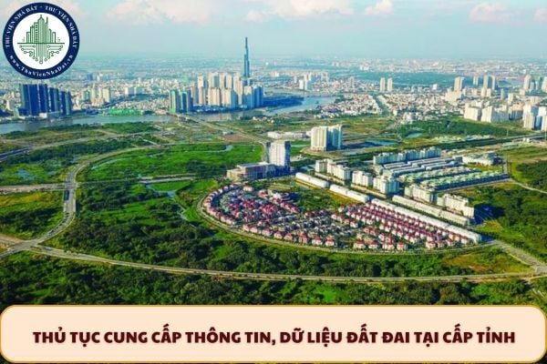 Bước 1: Nộp hồ sơ:  (1) Tổ chức, cá nhân có nhu cầu khai thác thông tin, dữ liệu đất đai nộp trực tiếp phiếu yêu cầu theo Mẫu số 13/ĐK ban hành kèm theo Nghị định 101/2024/NĐ-CP. Tải về  (2) Trường hợp khác có thể gửi văn bản yêu cầu hoặc hợp đồng đến cơ quan cung cấp thông tin, dữ liệu đất đai.  (3) Thông tin, dữ liệu đất đai chỉ được sử dụng đúng mục đích đã ghi trong phiếu yêu cầu, văn bản yêu cầu hoặc hợp đồng và không được phép sử dụng cho mục đích khác.  (4) Hồ sơ yêu cầu cung cấp thông tin, dữ liệu đất đai được nộp đến cơ quan có thẩm quyền thông qua một trong các phương thức sau:   - Nộp trên Cổng thông tin đất đai quốc gia, Cổng dịch vụ công quốc gia, Cổng dịch vụ công cấp tỉnh;  - Nộp trực tiếp hoặc gửi qua đường công văn, điện tín, qua dịch vụ bưu chính;  - Nộp thông qua các phương tiện điện tử khác theo quy định của pháp luật.  >>> Tải về: Phiếu yêu cầu cung cấp thông tin, dữ liệu đất đai  Bước 2: Tiếp nhận, xử lý và thông báo phí, giá sản phẩm, dịch vụ cung cấp thông tin đất đai:  (1) Cơ quan cung cấp thông tin, dữ liệu đất đai tiếp nhận, xử lý và thông báo phí, giá sản phẩm, dịch vụ cung cấp thông tin đất đai cho tổ chức, cá nhân.  (2) Trường hợp từ chối cung cấp thông tin, dữ liệu thì phải nêu rõ lý do và trả lời cho tổ chức, cá nhân yêu cầu cung cấp thông tin, dữ liệu đất đai biết trong 02 ngày làm việc kể từ ngày nhận được yêu cầu.  Bước 3: Thực hiện nộp phí, giá sản phẩm, dịch vụ cung cấp thông tin đất đai:  Tổ chức, cá nhân thực hiện nộp phí, giá sản phẩm, dịch vụ cung cấp thông tin đất đai theo thông báo phí (nếu có).  Bước 4: Thực hiện cung cấp thông tin, dữ liệu đất đai theo yêu cầu Cơ quan cung cấp thông tin, dữ liệu đất đai thực hiện cung cấp thông tin, dữ liệu đất đai theo yêu cầu. Thời gian cung cấp thông tin, dữ liệu đất đai thực hiện theo quy định sau:  (1) Đối với thông tin, dữ liệu có sẵn trong cơ sở dữ liệu quốc gia về đất đai thì cung cấp ngay trong ngày làm việc.  Trường hợp nhận được yêu cầu sau 15 giờ thì cung cấp vào ngày làm việc tiếp theo;  (2) Đối với thông tin, dữ liệu không có sẵn trong cơ sở dữ liệu quốc gia về đất đai thì chậm nhất là 03 ngày làm việc kể từ ngày nhận được yêu cầu hợp lệ cơ quan cung cấp thông tin, dữ liệu đất đai phải thực hiện cung cấp thông tin, dữ liệu hoặc gửi thông báo về việc gia hạn thời gian cung cấp thông tin, dữ liệu đất đai cho tổ chức, cá nhân yêu cầu cung cấp thông tin, dữ liệu đất đai.  Trường hợp cơ quan cung cấp thông tin, dữ liệu đất đai cần thêm thời gian để xem xét, tìm kiếm, tập hợp, tổng hợp, phân tích hoặc lấy ý kiến của các cơ quan, đơn vị có liên quan thì có thể gia hạn nhưng tối đa không quá 15 ngày làm việc;  (3) Trường hợp cơ quan cung cấp thông tin, dữ liệu đất đai và tổ chức, cá nhân có thỏa thuận riêng về việc khai thác và sử dụng thông tin, dữ liệu đất đai thì thời gian cung cấp thông tin, dữ liệu đất đai được xác định theo thỏa thuận.  ﻿  Thủ tục cung cấp thông tin, dữ liệu đất đai tại cấp tỉnh theo Quyết định 3907