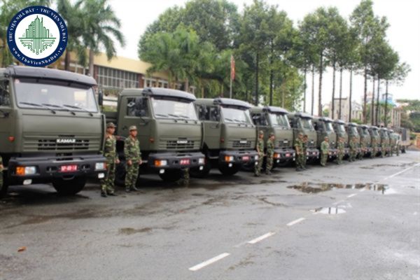 Xe máy chuyên dùng thuộc phạm vi quản lý Bộ Quốc phòng bao gồm những loại xe như thế nào từ 15/01/2024?