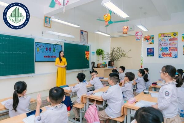 Giáo viên tiểu học hạng 2 muốn nâng lên hạng 1 cần thời gian bao lâu?