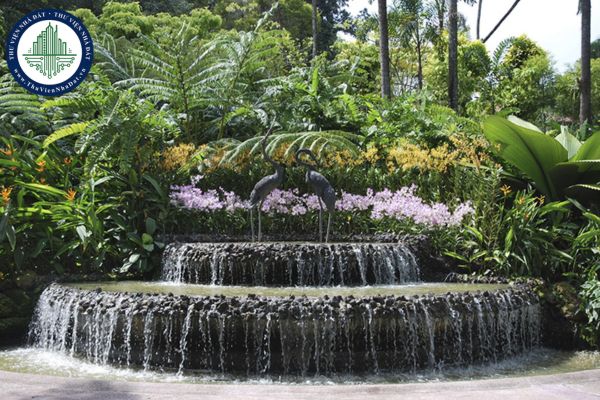 Xu hướng thiết kế quán cà phê sân vườn có thác nước nhân tạo