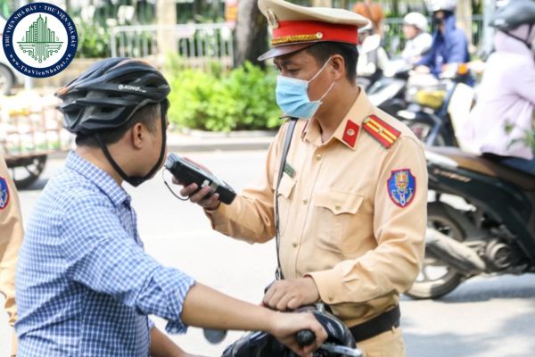 Năm 2025 nồng độ cồn bao nhiêu không bị phạt? Mức phạt nồng độ cồn cao nhất đối với xe máy, ô tô?+