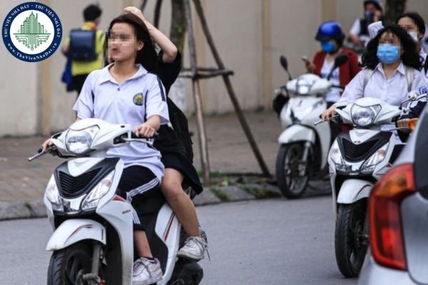 Mẫu Cam kết an toàn giao thông dịp Tết Nguyên đán dành cho học sinh các cấp? Học sinh không đủ tuổi lái xe máy 110cc phạt bao nhiêu tiền? 