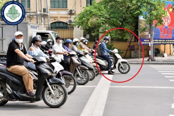 Vạch dừng đèn đỏ là gì? Khoảng cách an toàn khi dừng đèn đỏ? Vạch dừng đèn đỏ phải được đặt ở vị trí nào?