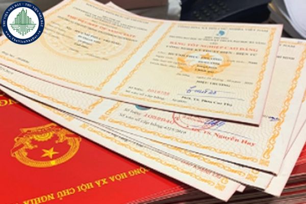 Không yêu cầu chứng chỉ chương trình bồi dưỡng ngạch nhân viên thuế đối với nhân viên thuế từ ngày 18/7/2022?