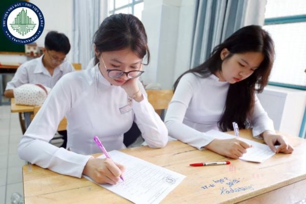 Bộ GD-ĐT công bố đề minh họa thi tốt nghiệp THPT năm 2023? Thi THPT quốc gia 2023 trắc nghiệm hay tự luận?