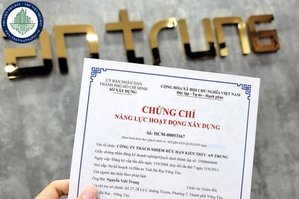 Chứng chỉ hành nghề thiết kế xây dựng hạng 1 được cấp cho cá nhân đáp ứng điều kiện gì về kinh nghiệm nghề nghiệp?