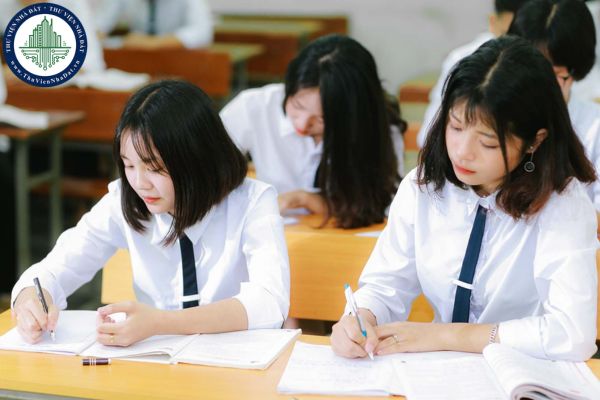 Học sinh trung học xin học lại có bị giới hạn độ tuổi không?