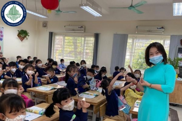 Lương giáo viên hợp đồng ít nhất là bao nhiêu?