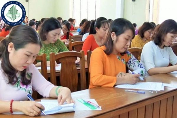 Giáo viên trung học phổ thông là Bí thư Đoàn trường được hưởng các chế độ, chính sách gì?