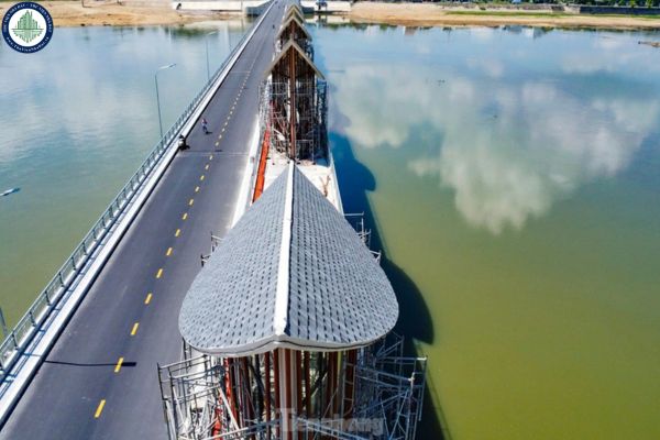 Cầu Sông Côn dự kiến hoàn thành khi nào? Đất công trình giao thông tại Bình Định thuộc nhóm đất nào?