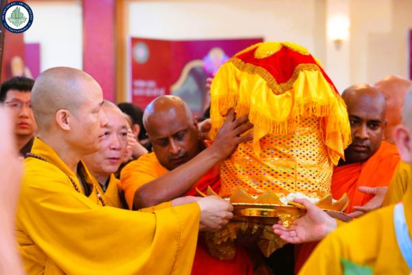 Kéo dài thời gian chiêm bái Xá lợi Đức Phật đến khi nào? Đất xây dựng chùa Ngũ Hành Sơn tại Đà Nẵng thuộc nhóm đất nào?	