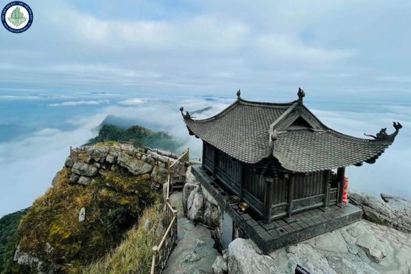 Núi Yên Tử ở đâu? Các điểm du lịch trên núi Yên Tử? Đất thương mại dịch vụ tại Bắc Giang thuộc nhóm đất nào?