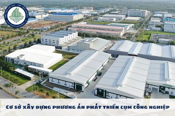 Cơ sở xây dựng phương án phát triển cụm công nghiệp được quy định như nào?