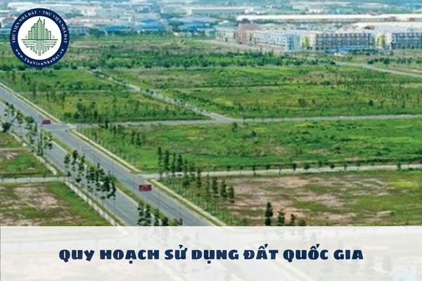 Ai có trách nhiệm đánh giá thực hiện quy hoạch sử dụng đất quốc gia?