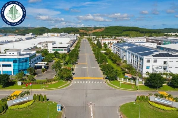 https://cdn.thuviennhadat.vn//upload/hinh-anh-bai-viet/NHDT/thang-9/ngay-22/quang-ngai-kcn.jpg