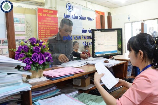 Sáp nhập xã có còn sử dụng cán bộ không chuyên trách nữa không? Số lượng người hoạt động không chuyên trách ở cấp xã, ở thôn, tổ dân phố thế nào?
