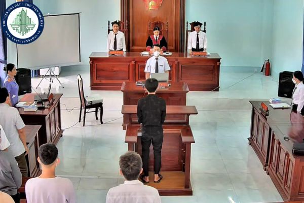 Cán bộ làm công tác thi hành án hình sự tại cơ quan thi hành án hình sự Công an cấp huyện có trách nhiệm như thế nào?