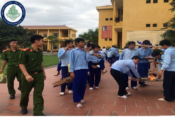 Quy định về xếp loại thi đua đối với học sinh trường giáo dưỡng, trại viên cơ sở giáo dục bắt buộc? 