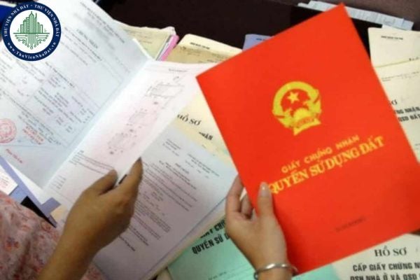 Chi phí sang tên sổ đỏ 2023 là bao nhiêu? Ai được miễn thuế, phí khi thực hiện sang tên Sổ đỏ?