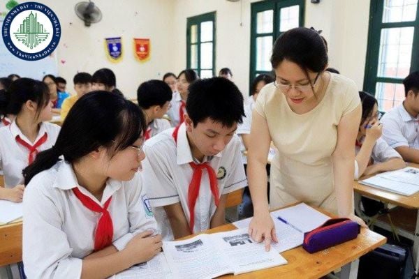 Giáo viên trung học cơ sở có thời gian làm việc trong năm học như thế nào?