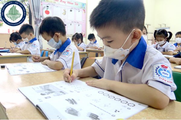 Trách nhiệm của giáo viên trong việc đánh giá học sinh tiểu học như thế nào?