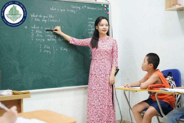 Giáo viên môn lịch sử và địa lý trường THCS công lập phải có bằng cấp gì?