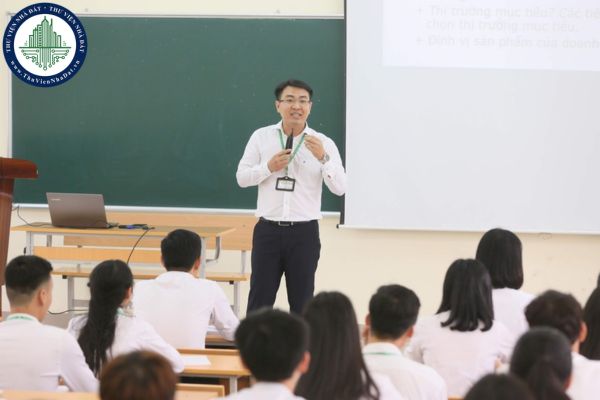 Sinh viên học chuyên ngành nào được miễn học phí 2024?