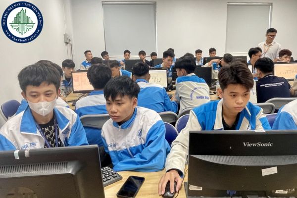 Tốt nghiệp cấp 2 học lên trung cấp có phải đóng học phí không?