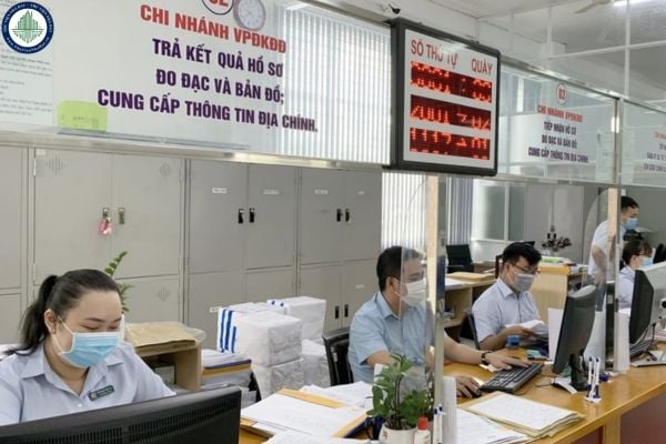 File Quyết định 1886 QĐ-UBND về tổ chức lại Văn phòng đăng ký đất đai TPHCM sau khi hợp nhất Vũng Tàu và Bình Dương