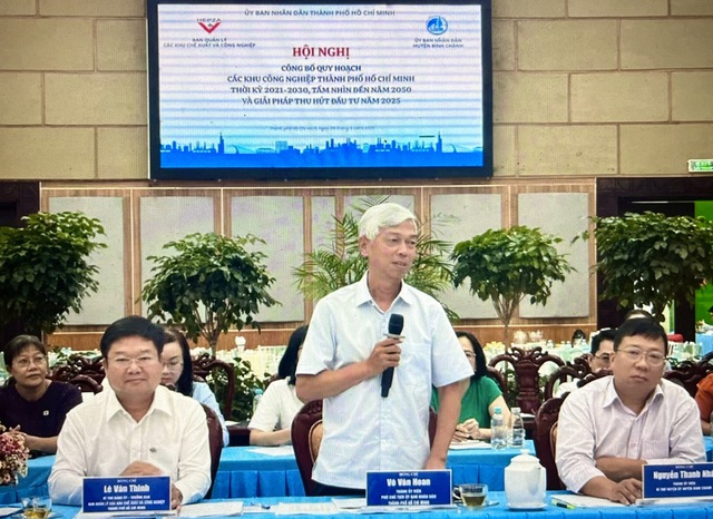 Phó Chủ tịch UBND TPHCM Võ Văn Hoan cho rằng, các KCX- KCN hiện hữu phải thay đổi sang khu công nghiệp công nghệ cao, khu công nghiệp sinh thái
