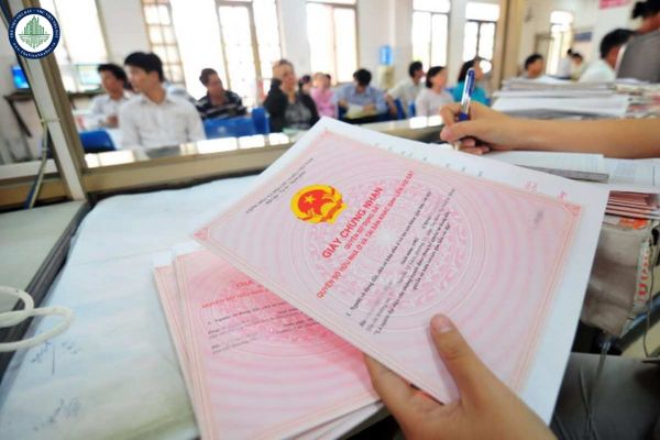 Có phải chỉnh lý sổ đỏ khi sắp xếp đơn vị hành chính hay không?