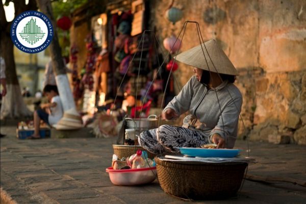 Bán hàng rong trên vỉa hè bị phạt bao nhiêu tiền năm 2025? Bán hàng rong có phải đóng thuế thu nhập cá nhân không?