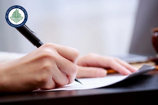 Cách viết Bản cam kết tu dưỡng rèn luyện phấn đấu năm 2025 mới nhất?