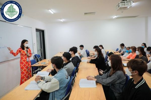 Đào tạo theo niên chế trong đào tạo trình độ cao đẳng là gì? 