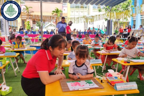 Đối tượng phổ cập giáo dục mầm non cho trẻ em 5 tuổi?