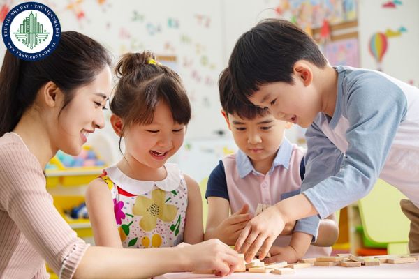 Các hành vi, ứng xử nào giáo viên, nhân viên trường mầm non không được làm?