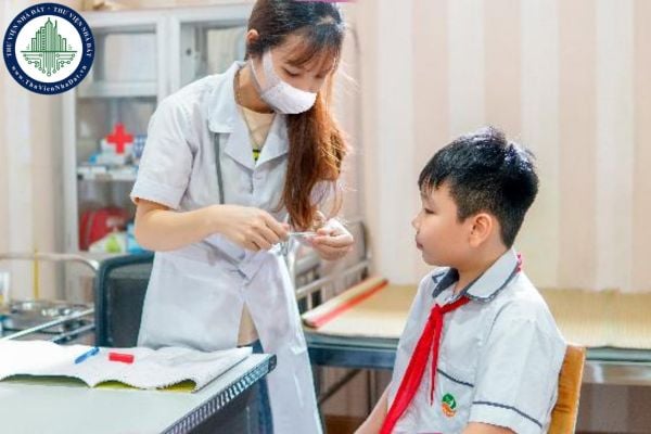 Nhân viên y tế trường học có phải cập nhật kiến thức chuyên môn?