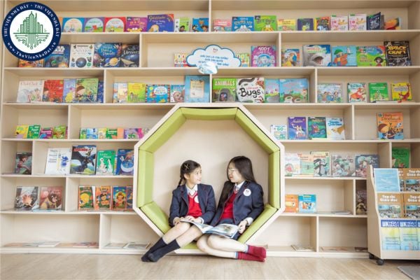 Thư viện cơ sở giáo dục tiểu học để được thành lập phải có những tài nguyên thông tin nào?